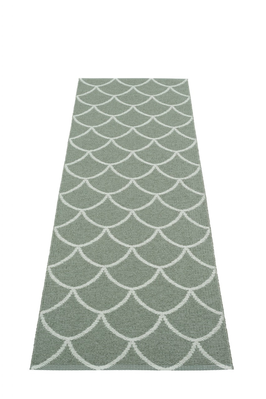 Pappelina-Teppich-Kotte-Army-Sage