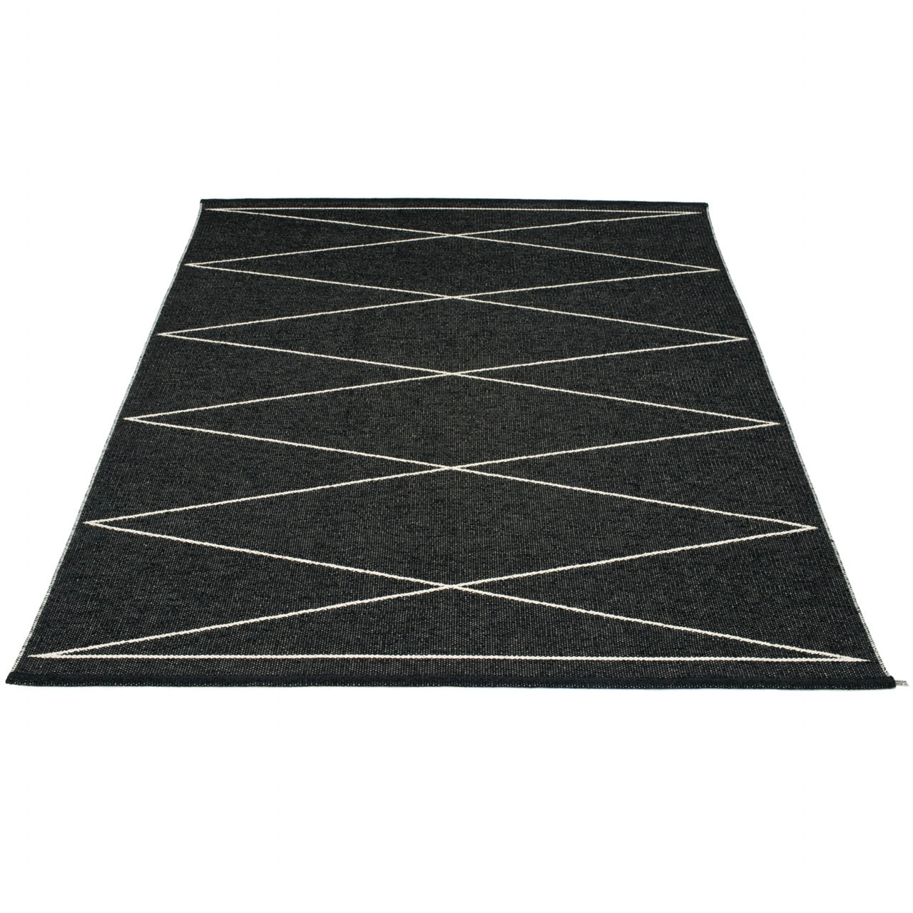 Pappelina-Teppich-Max-black-vanilla