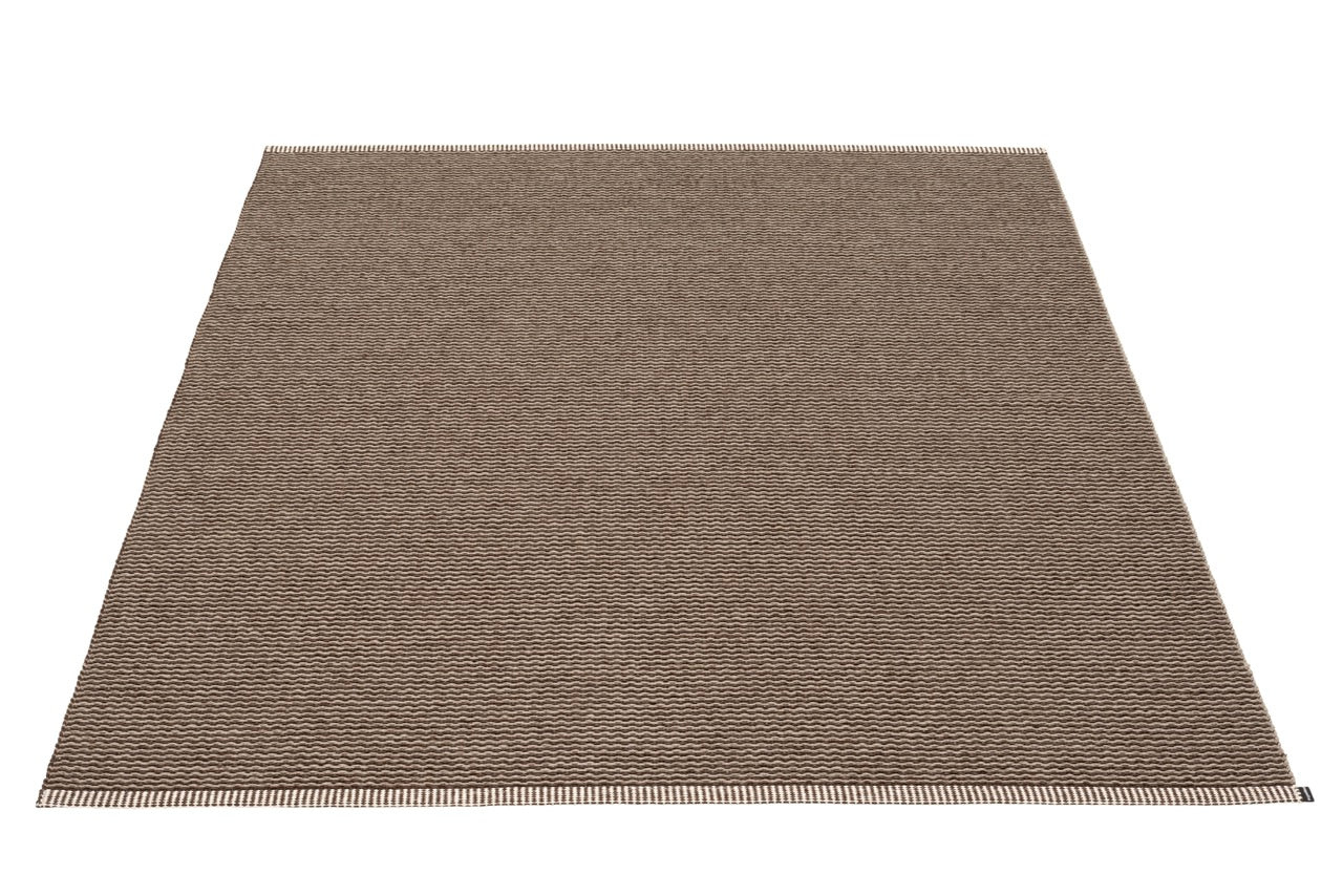 Pappelina-Teppich-Mono-Dark Brown-Dark Linen