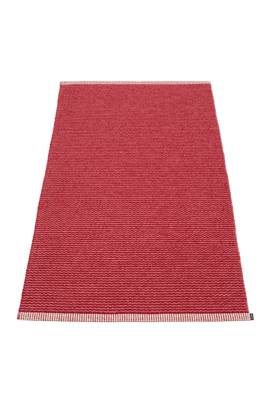 Pappelina-Teppich-Mono-blush-dark-red