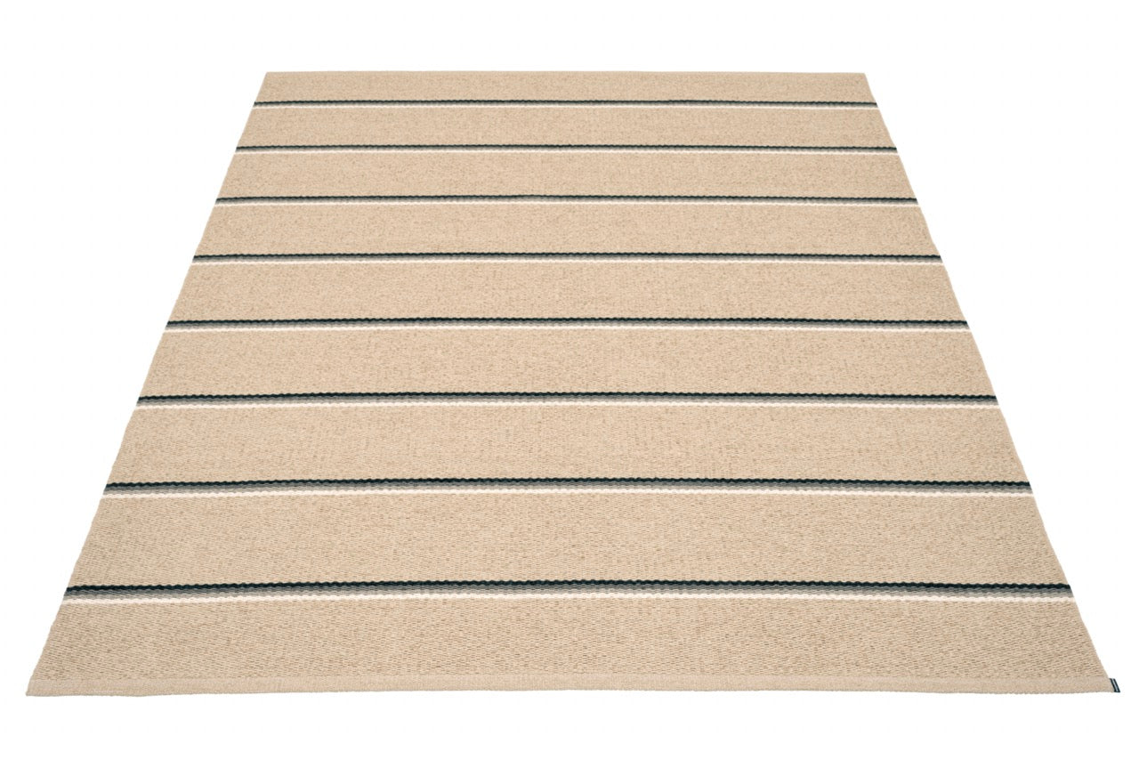 Pappelina-Olle-Mud-beige-carpet