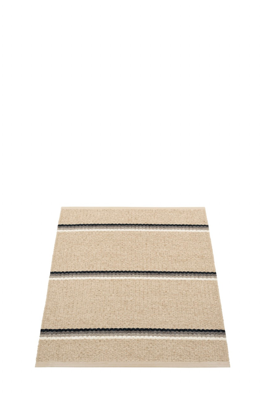 Pappelina-Olle-Mud-beige-carpet