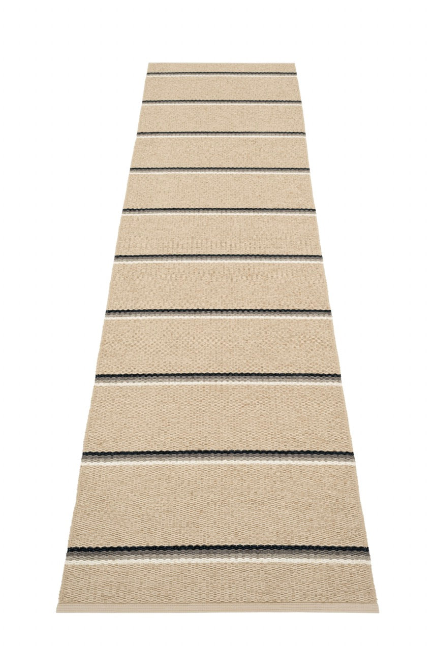 Pappelina-Olle-Mud-beige-carpet
