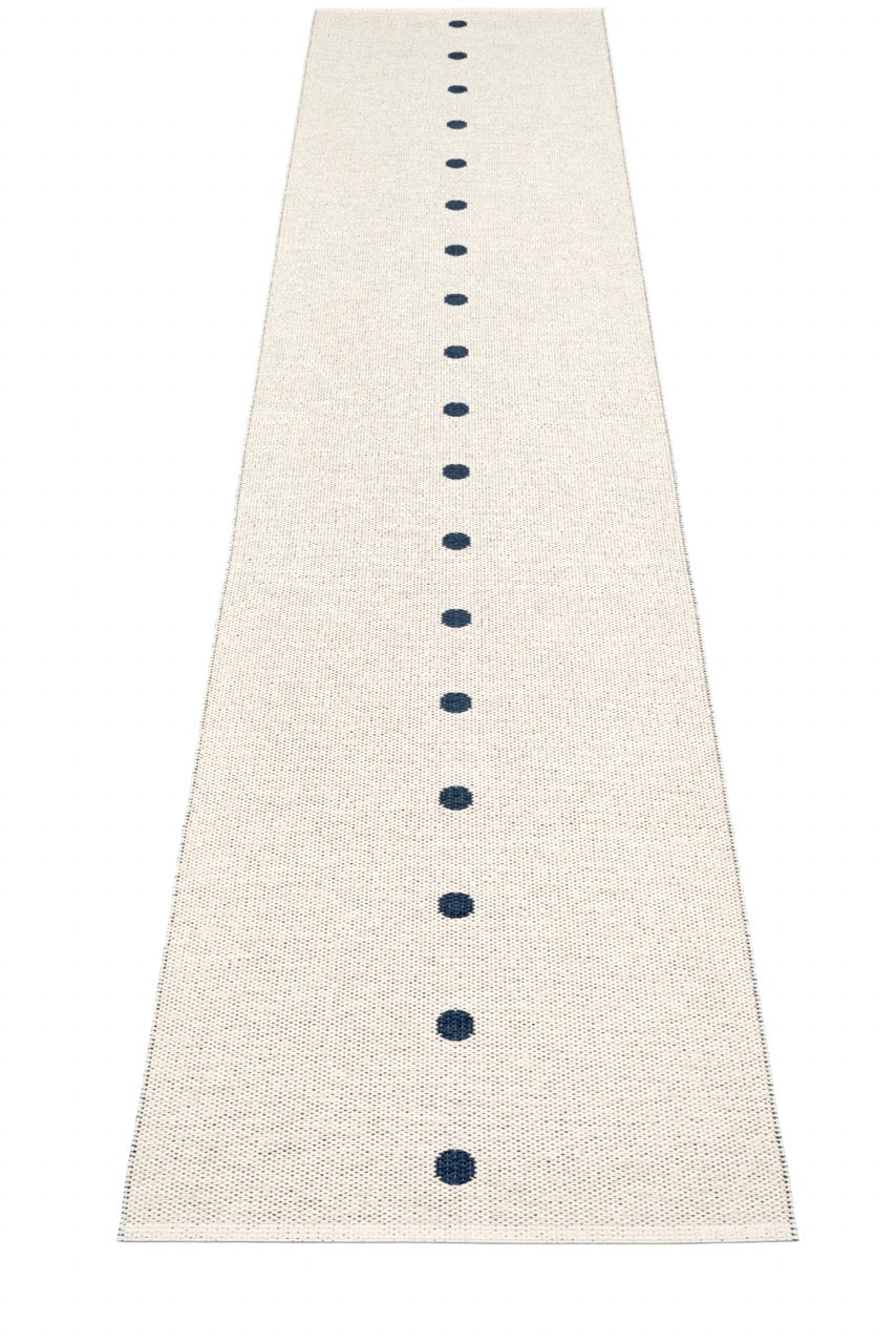 Pappelina-Peg-Dark-blue-vanilla-Carpet