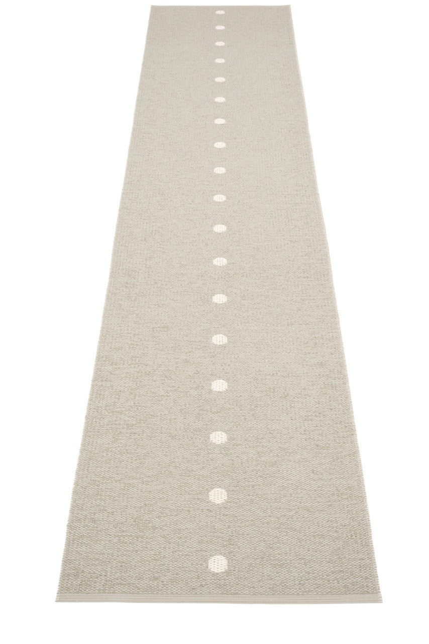 Pappelina-Peg-Linen-Carpet