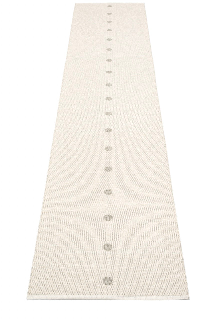 Pappelina-Peg-Linen-Carpet
