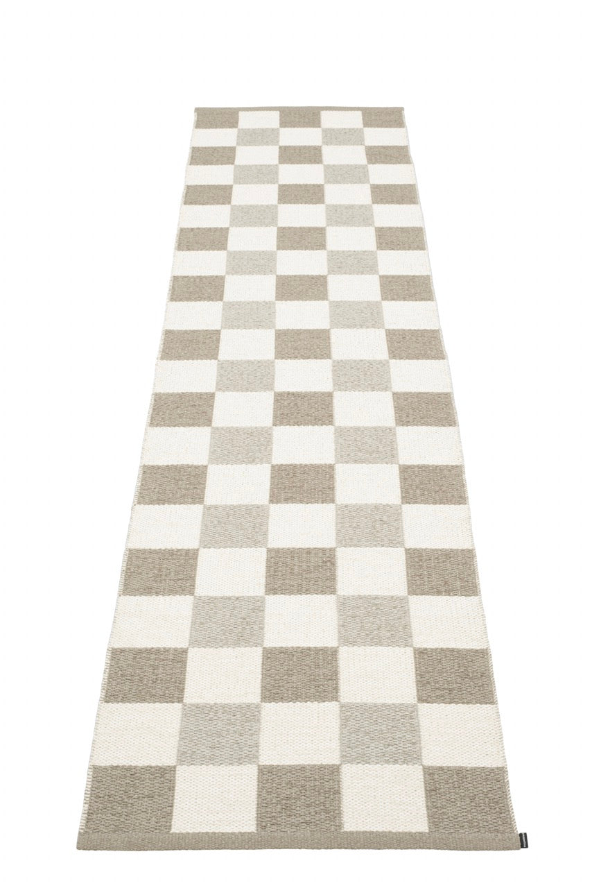 Pappelina-Pix-Carpet-Dark-Linen-Vanilla-Linen