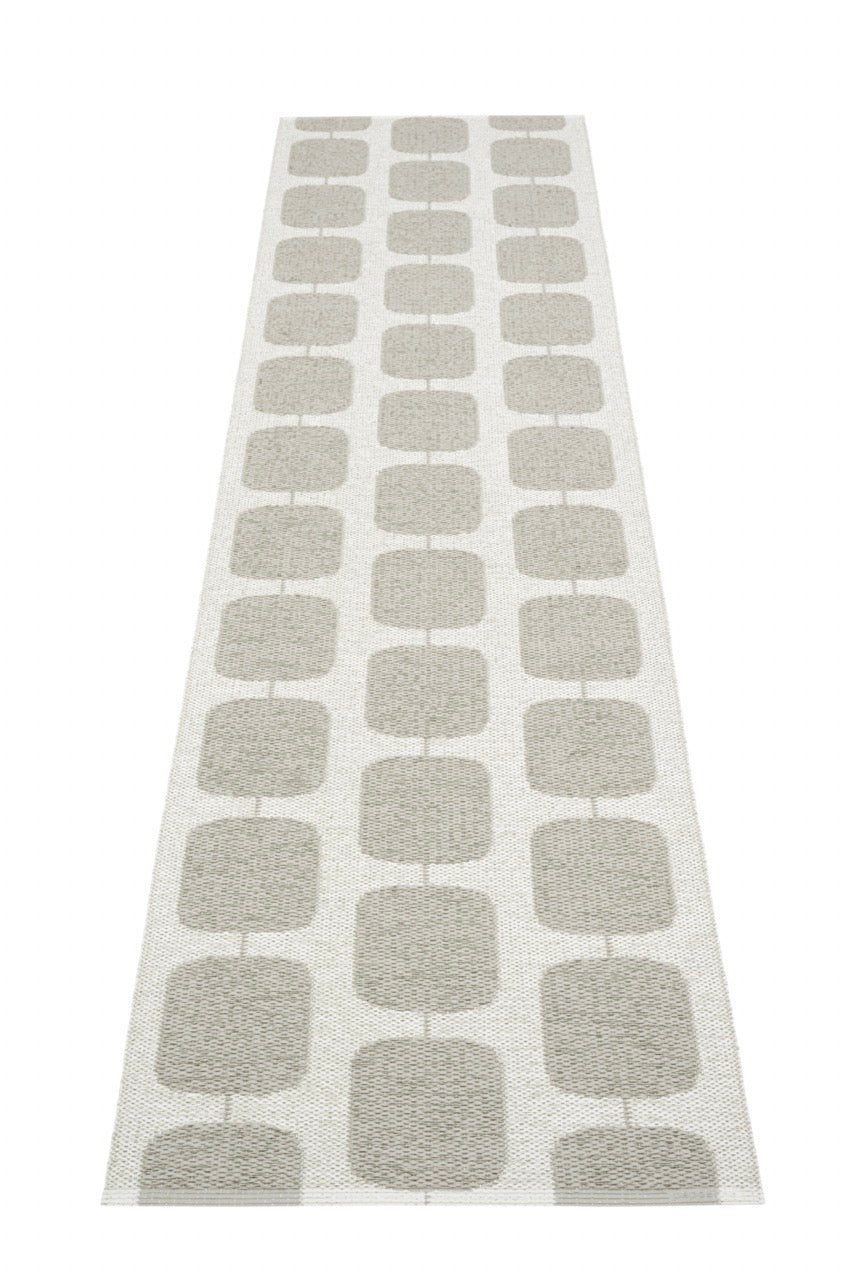 Pappelina-Sten-Carpet-Warm-Grey-fossil-grey