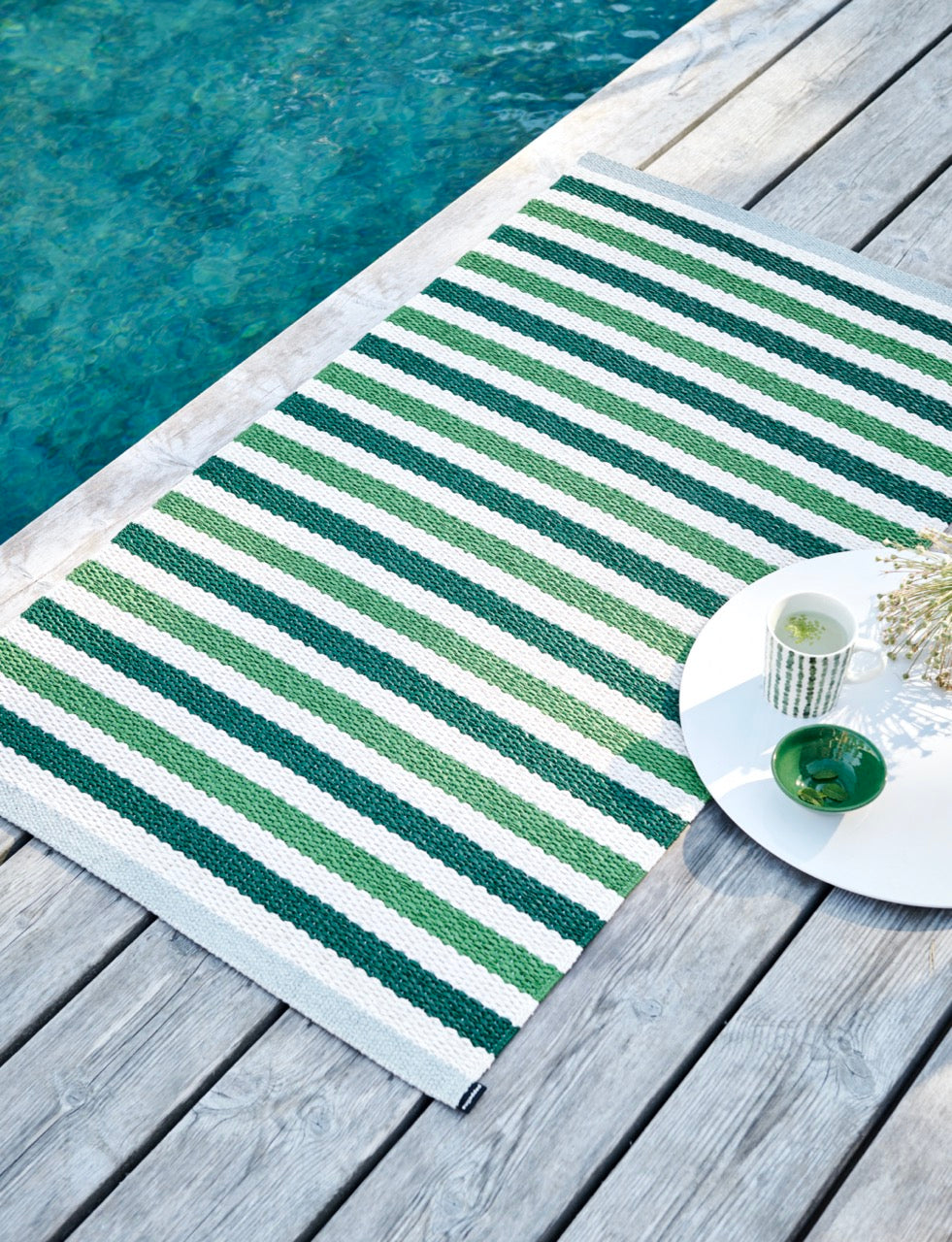 Pappelina-Carpet-Teo-Dark-Green-Grass-Green-Vanilla