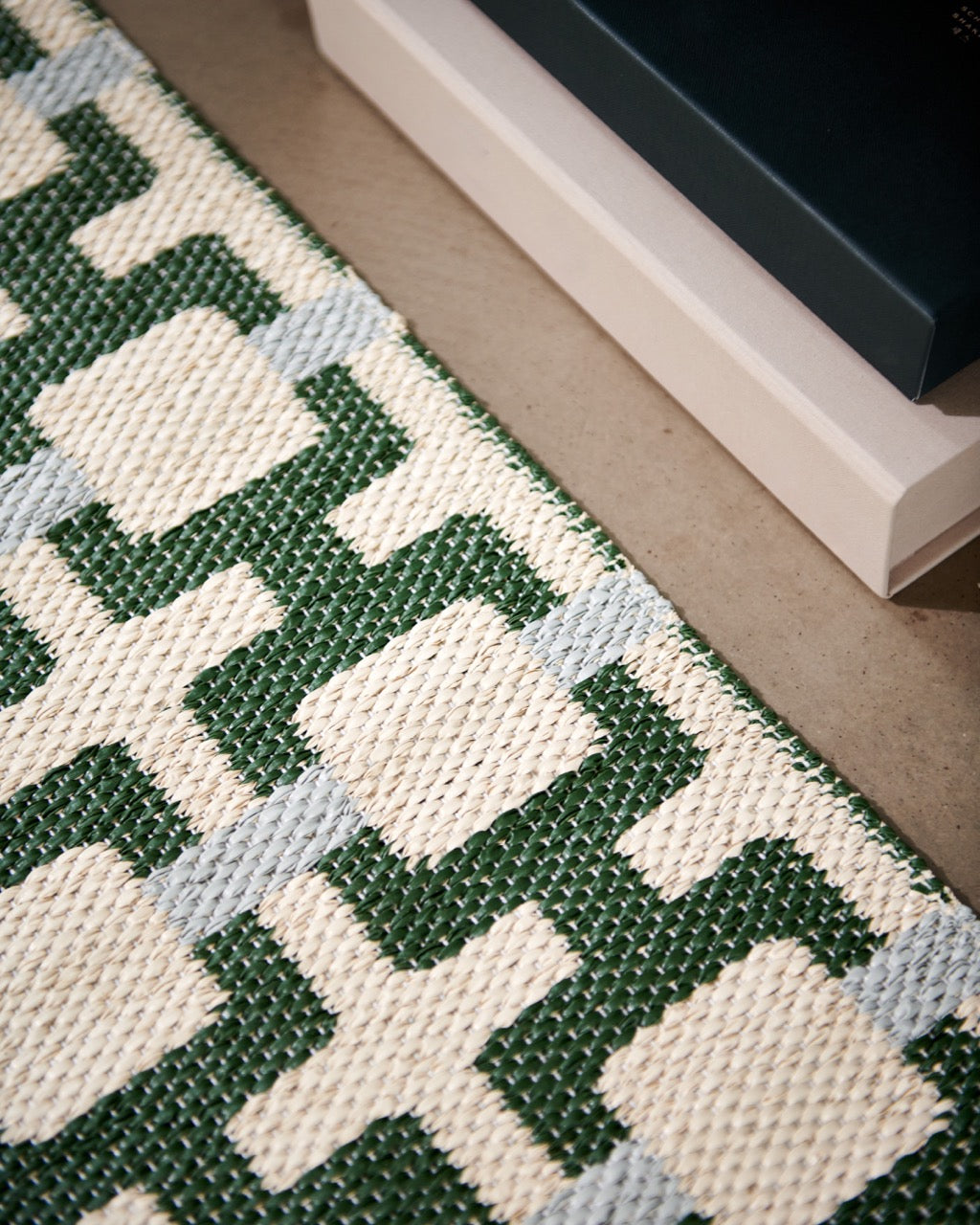 Pappelina-Carpet-Tom-Leaf