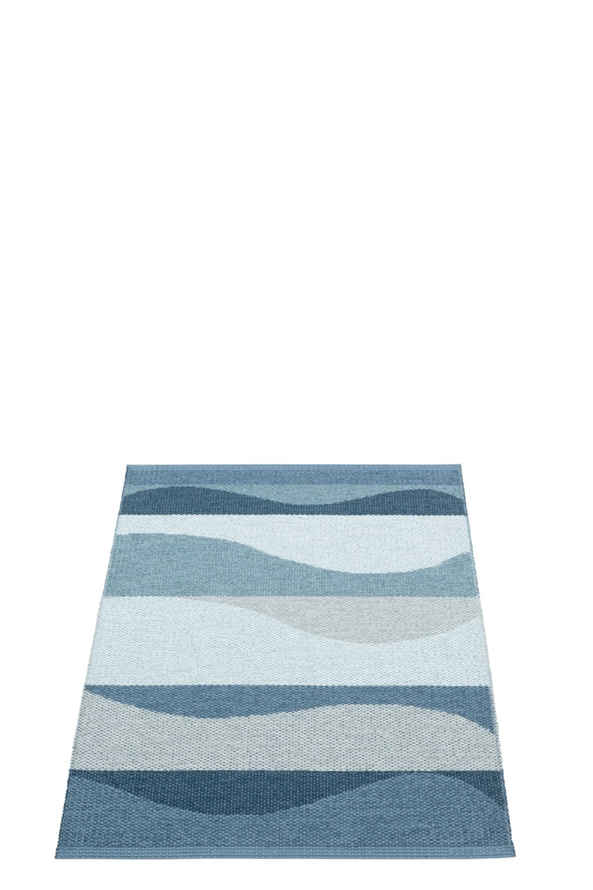 Pappelina-Urvi-Carpet-Water