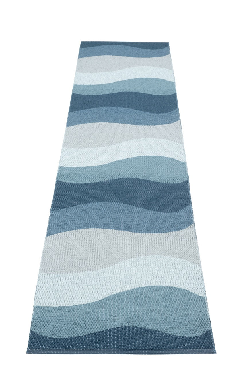 Pappelina-Urvi-Carpet-Water