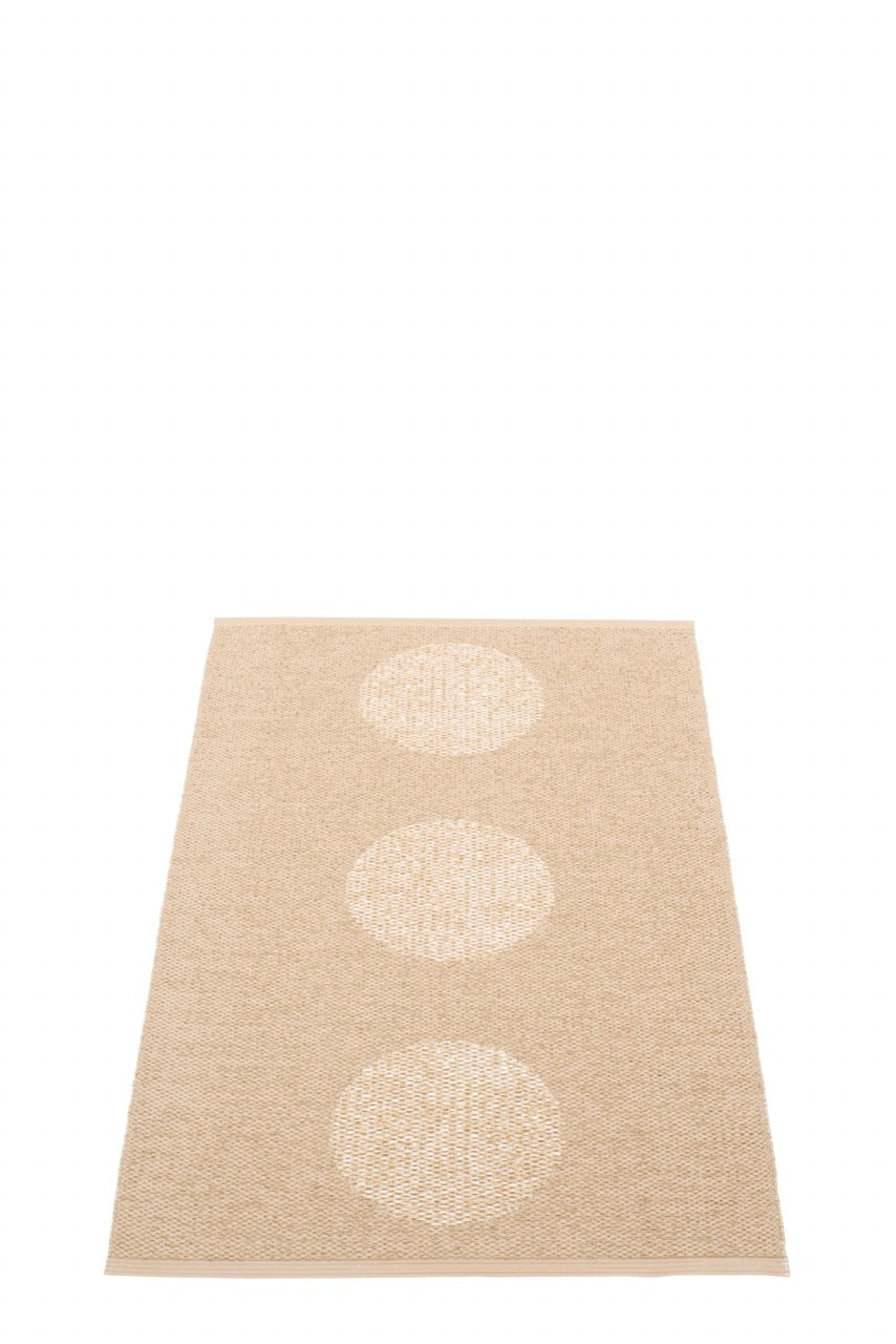 Pappelina-Vera-2.0-beige-carpet