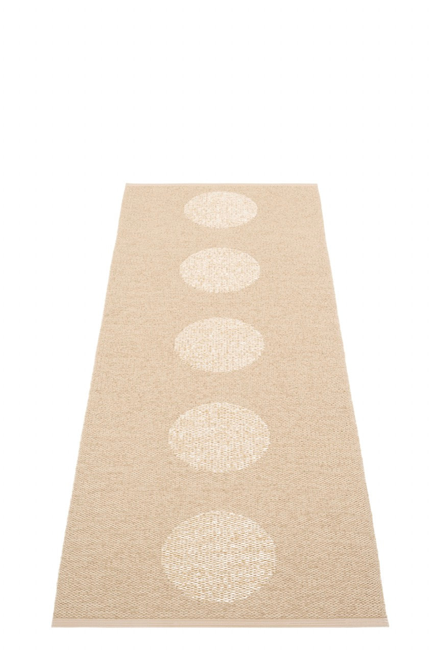 Pappelina-Vera-2.0-beige-carpet