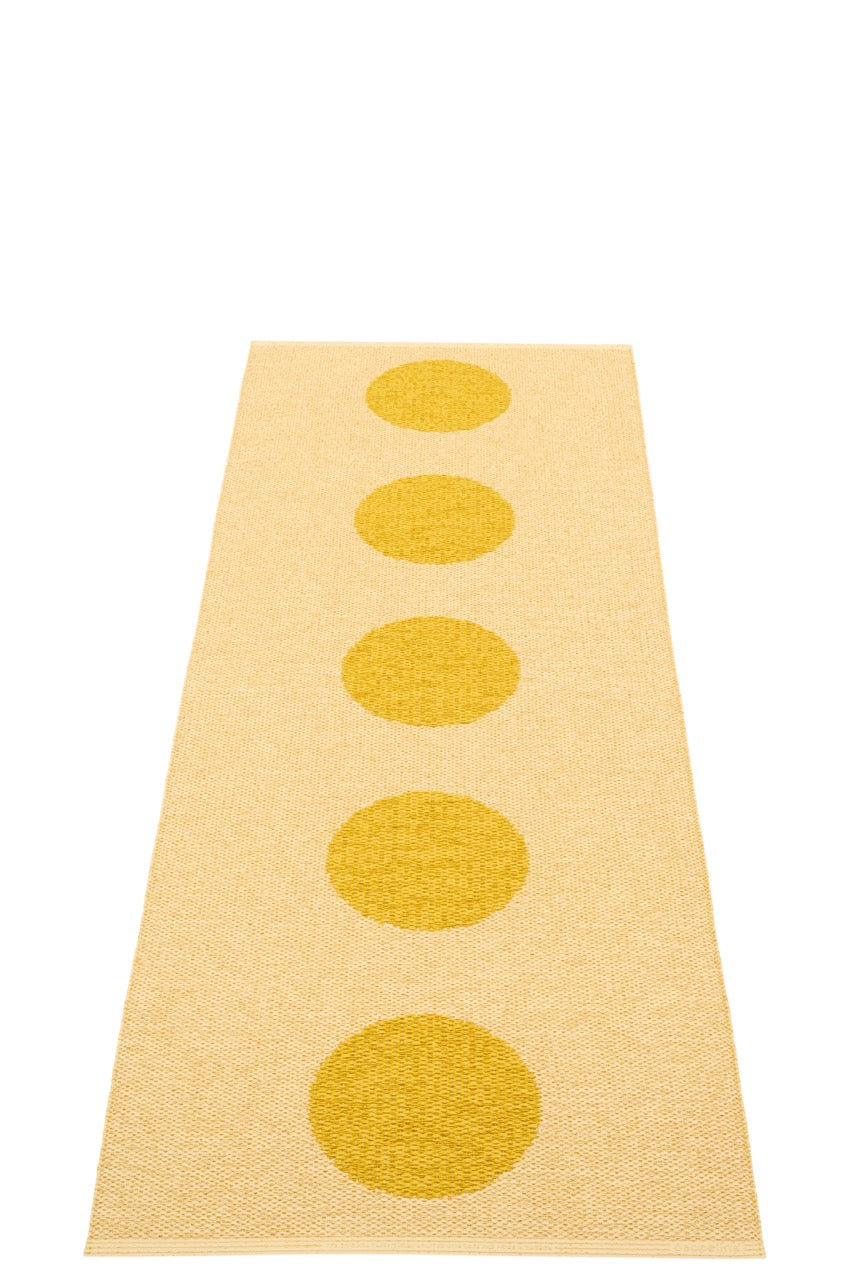 Pappelina Vera Pop Mustard Teppich Rückseite in umgekehrter Farbgebung mit Pale Yellow.