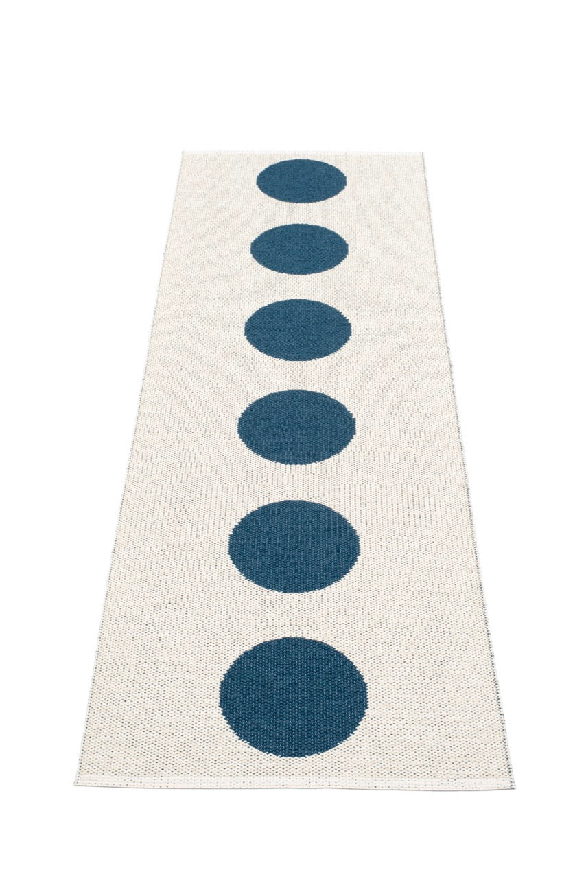 Pappelina-Vera-Ocean-Blue-Carpet