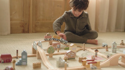 Little-Dutch-Eisenbahn-Set-XL-FSC-LD2540