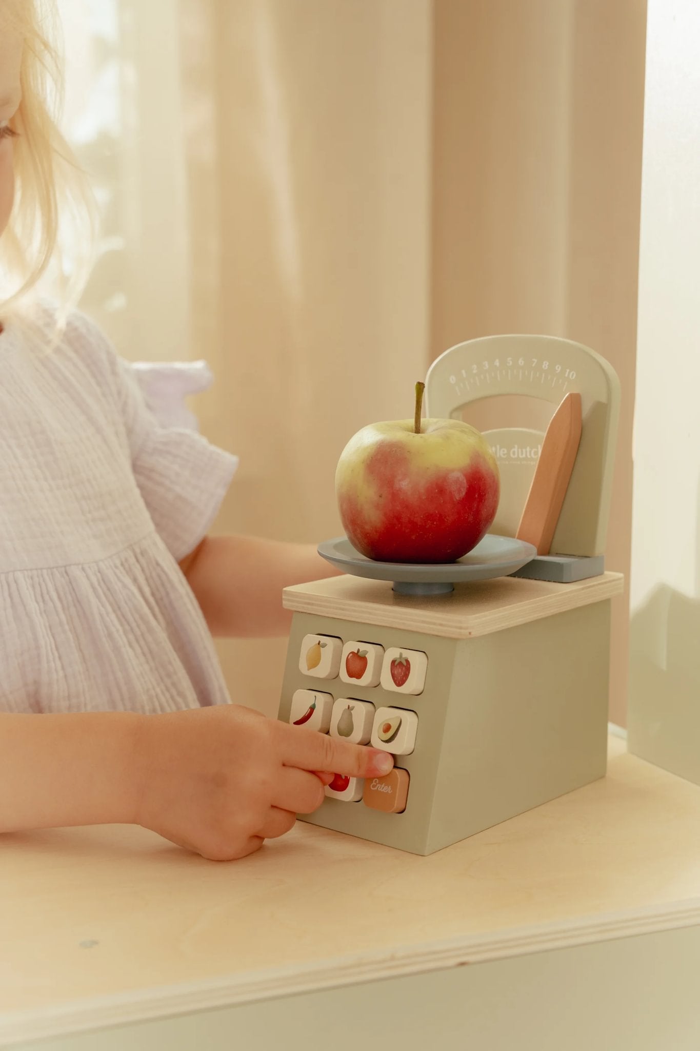 Little-Dutch-Kaufladen-Waage-LD2502-FSC