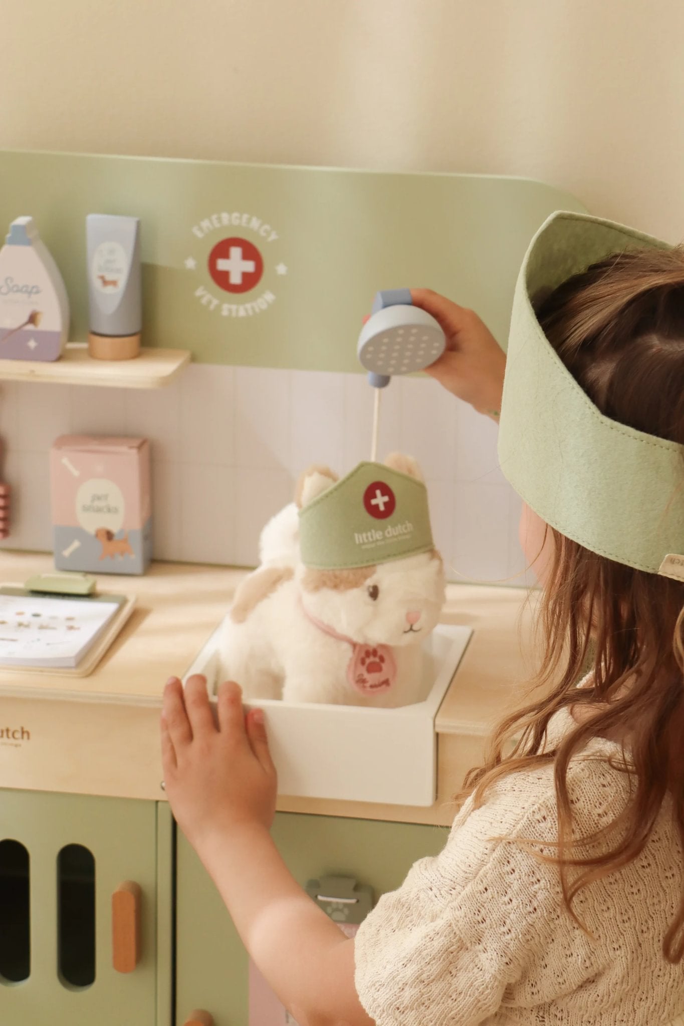 Little-Dutch-Tierarztpraxis-FSC-Holz-LD2546