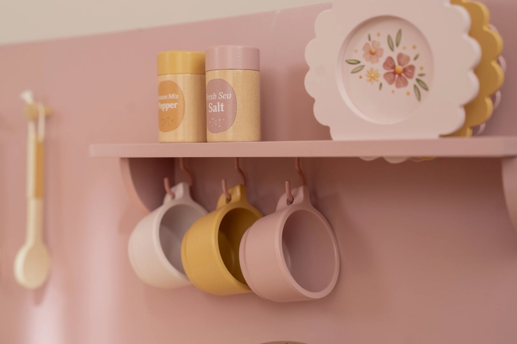 Little-Dutch-Wooden-Kitchen-pink-FSC-LD2501