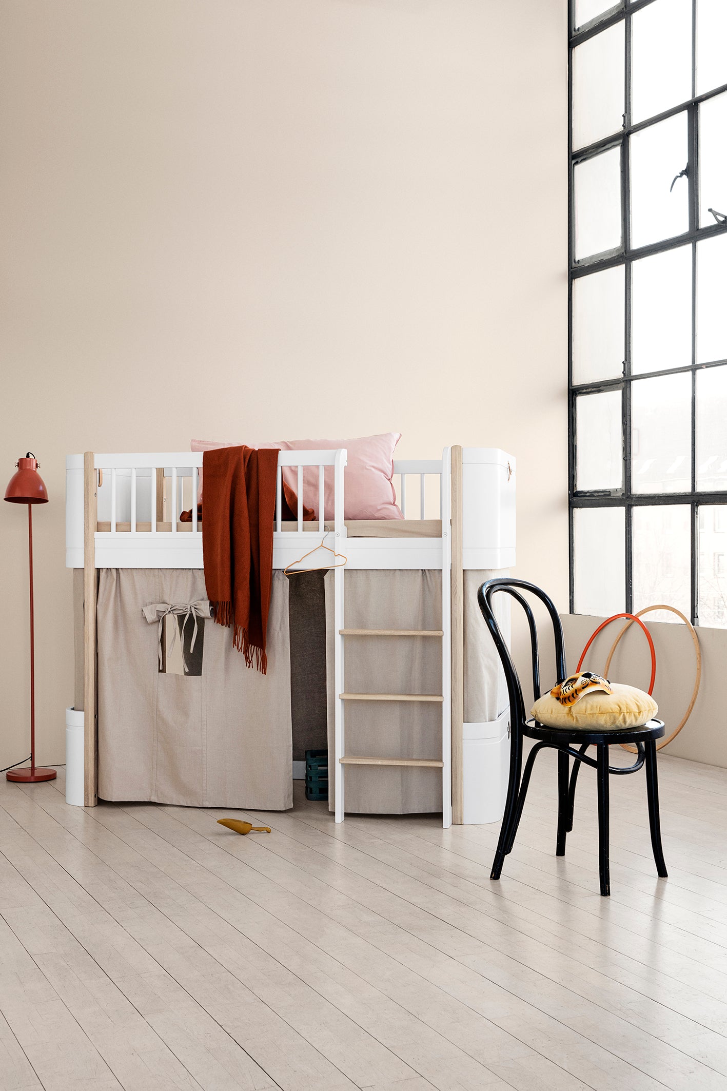 Oliver Furniture Mini+ lit mezzanine mi-hauteur (162 cm de long), blanc/chêne