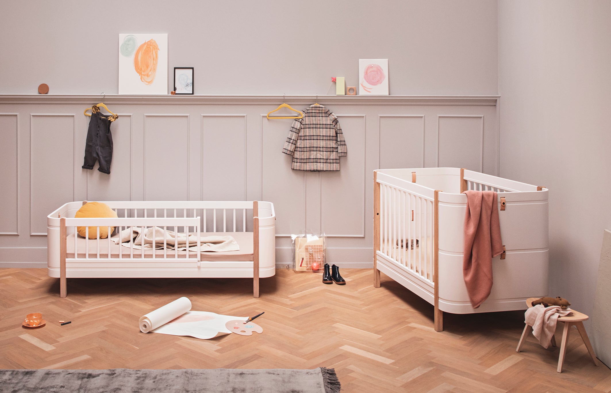 Oliver Furniture Mini+ sibling set (Mini+ baby bed and Mini+ junior bed), white-oak and white