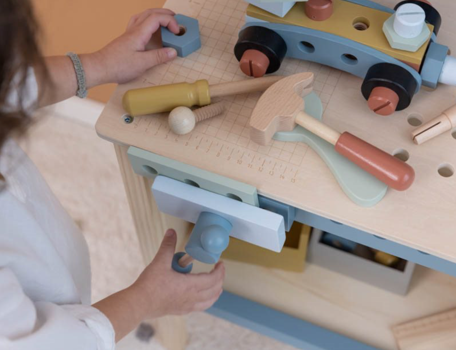 Little Dutch workbench made of FSC wood with lots of accessories