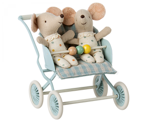 Maileg-Kinderwagen-Babymaus-Minze-11-3107-00