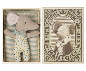 Maileg-Sleepy-Wakey-Maus-blau
