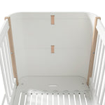 Oliver Furniture Wood Mini+ basic Babybett inkl. Umbauset zum Juniorbett, weiss/Eiche oder weiss