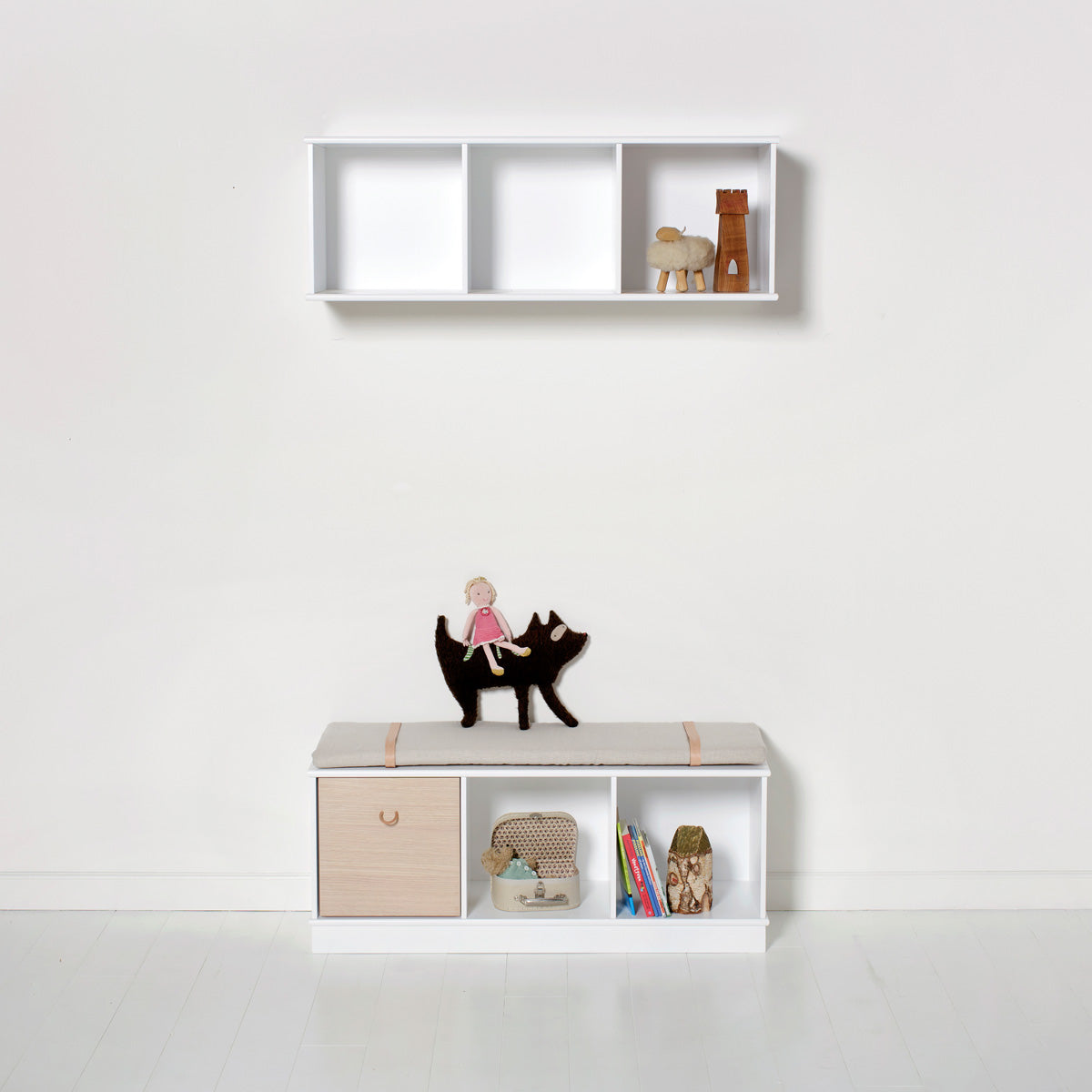 Oliver Furniture Wood Shelf 3 x 1 horizontal